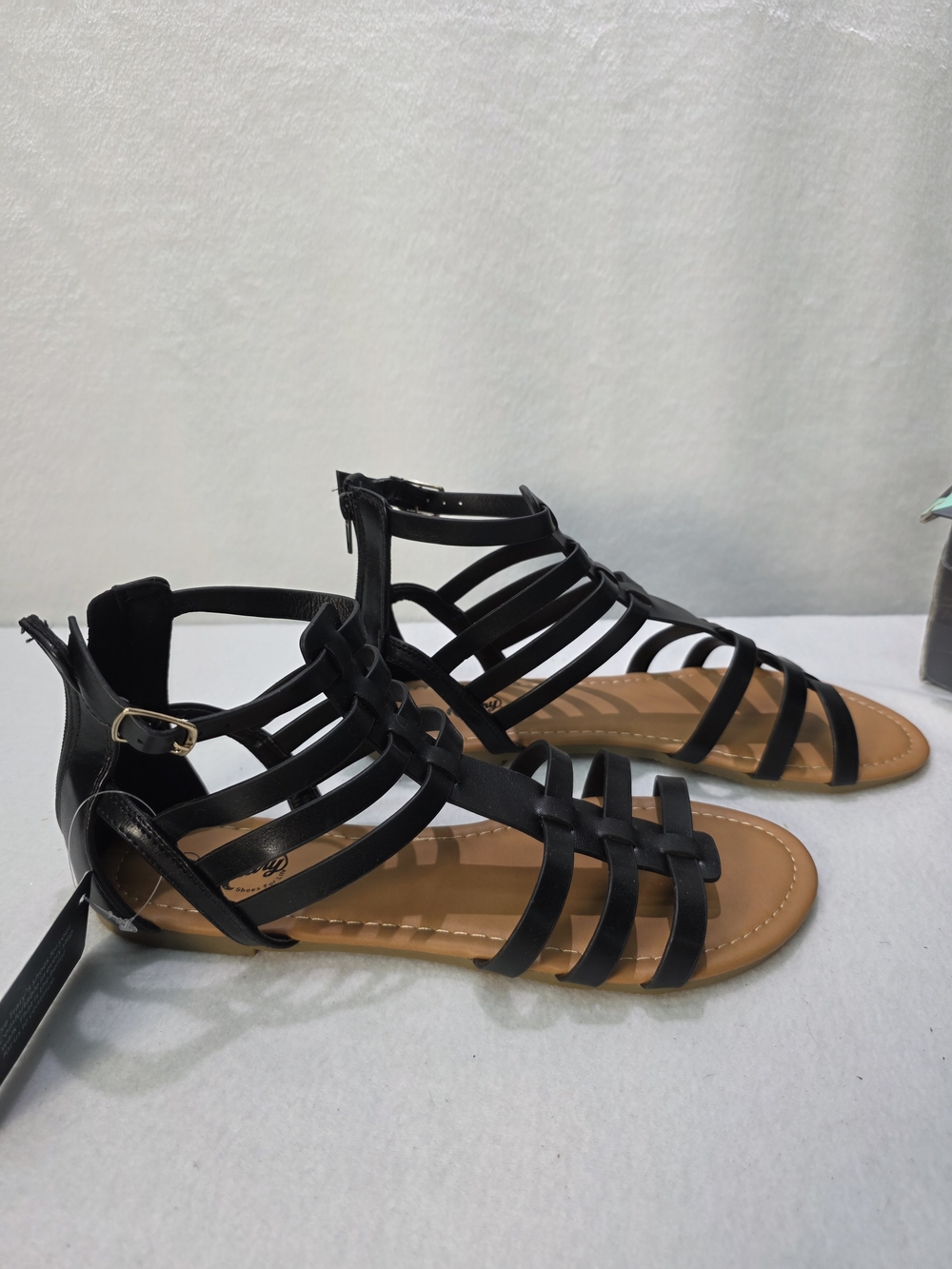 Trary Black Strappy Women's Gladiator Sandals NEW
